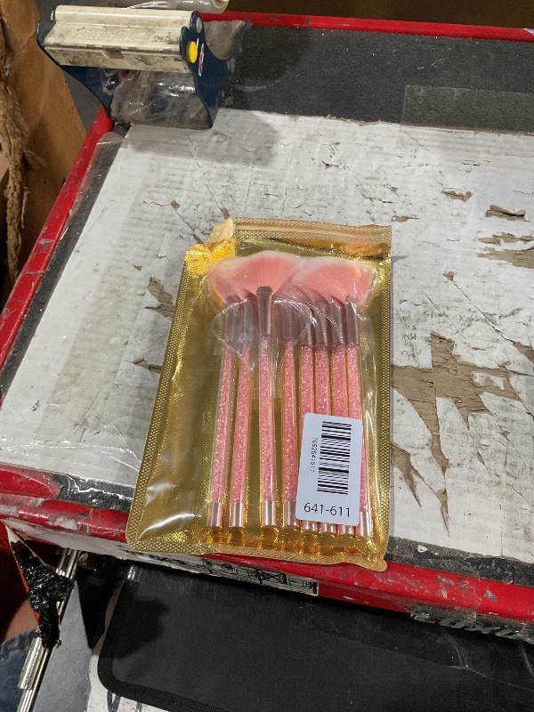 View 2 of ***MISSING PARTS***
Maitys 9 Pcs Pink Facial Fan Mask Brushes