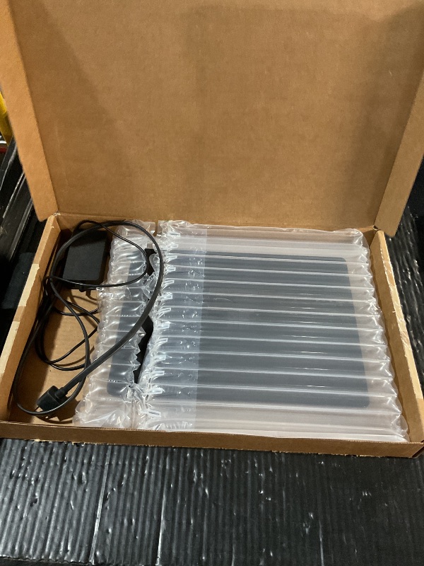View 3 of ***MINOR DAMAGE***UNSURE IF FUNCTIONAL***
Microsoft Surface Laptop 5 13.5" i7 16GB 256GB SSD