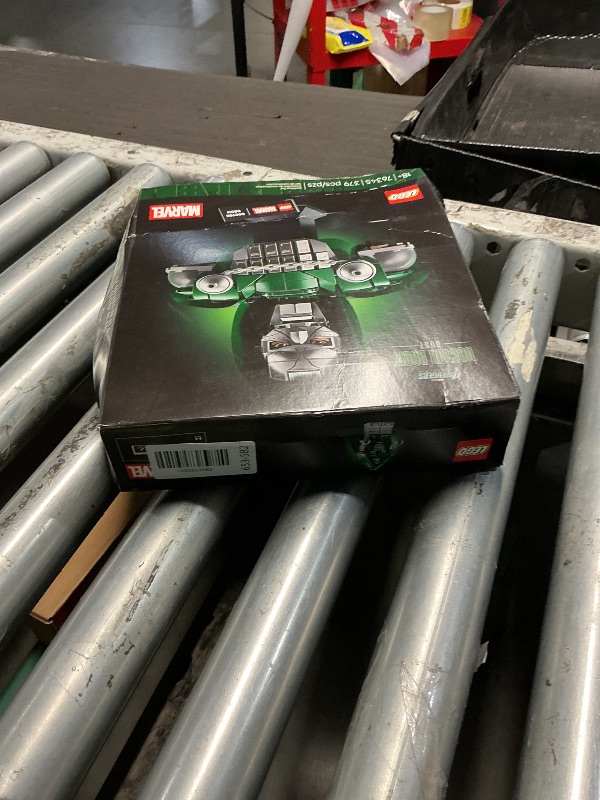 View 2 of ***FACTORY SEALED***LEGO Marvel Doctor Doom Bust 76345