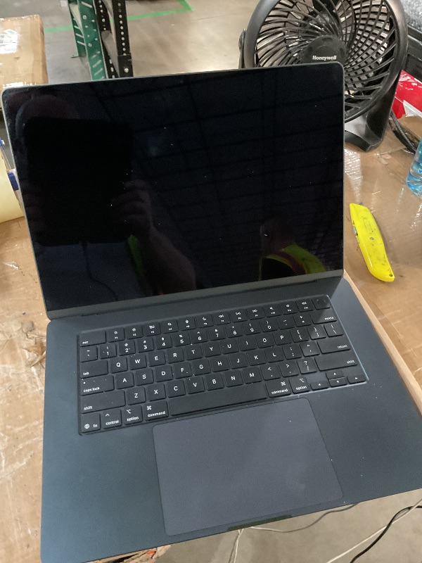 View 4 of ***ICLOUD LOCKED FOR PARTS ONLY***Apple MacBook Air 15-inch M4 Laptop