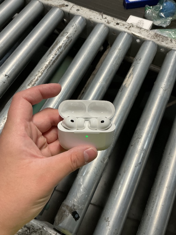 View 2 of ***MISSING PARTS***Apple AirPods Pro 3 Wireless Earbuds