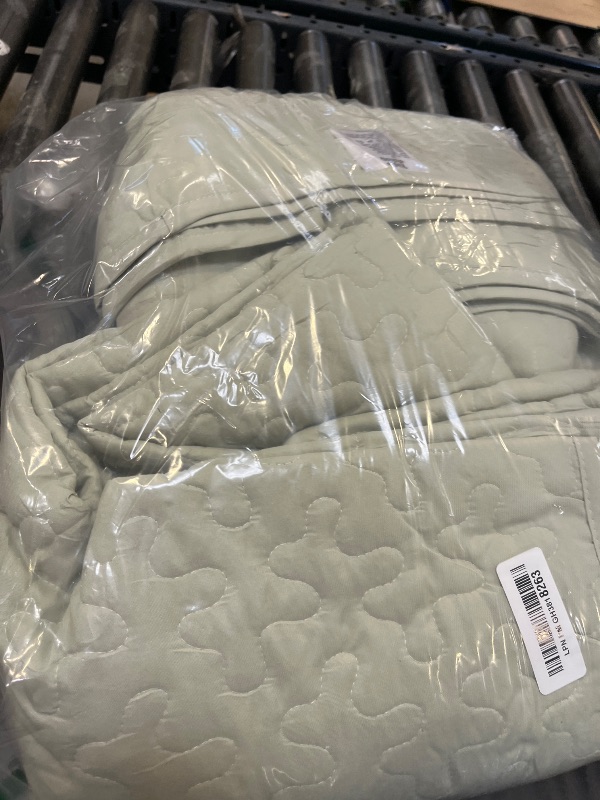 View 2 of WONGS BEDDING Queen Floral Quilt Set, Sage Green