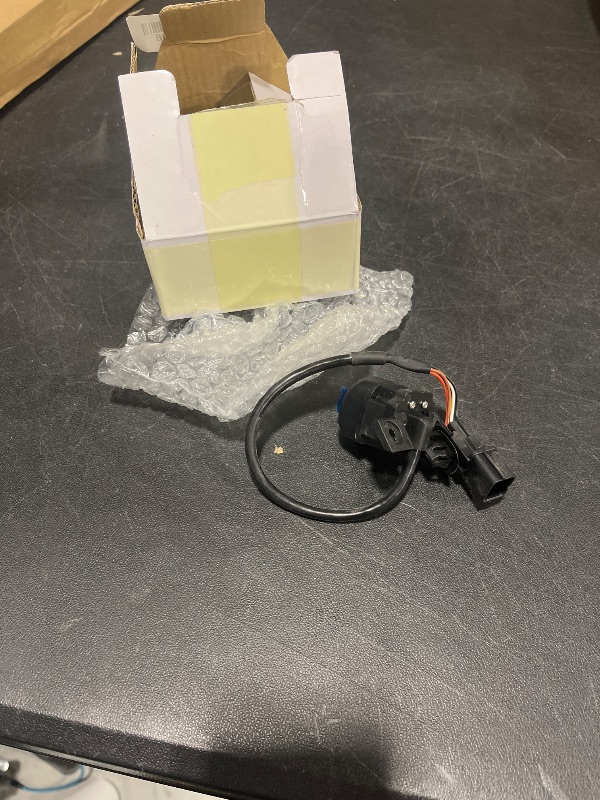 Photo 1 of Generic Rear View Backup Camera for Hyundai Santa Fe