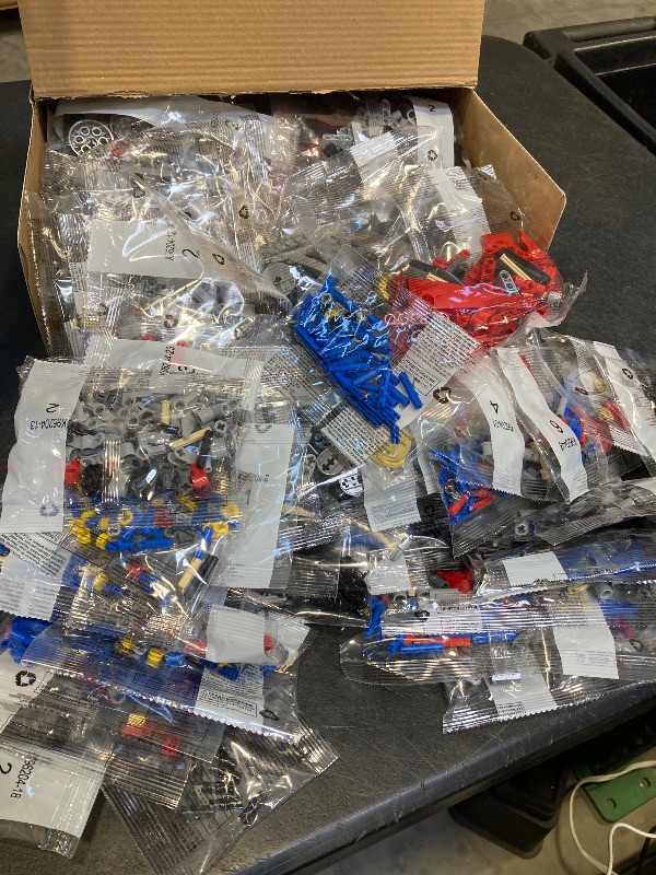 Photo 1 of Suplanet V8 Engine Building Kit