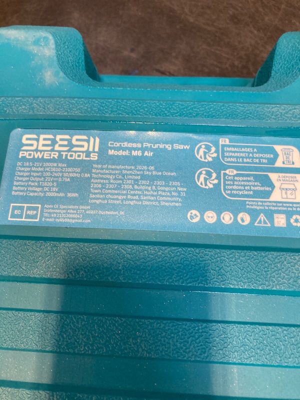 View 7 of Seesii 6" Mini Cordless Electric Chainsaw