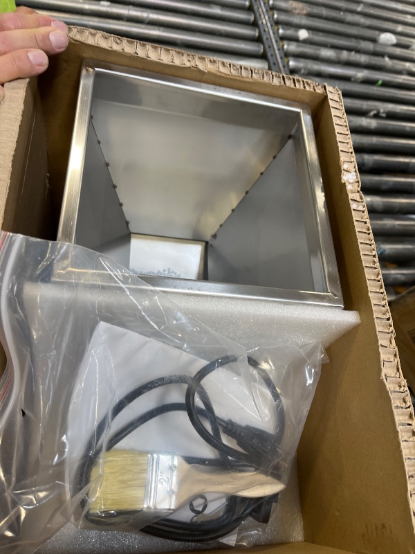 View 2 of VEVOR Automatic Particle Filling Machine, 3-200g, Stainless Steel