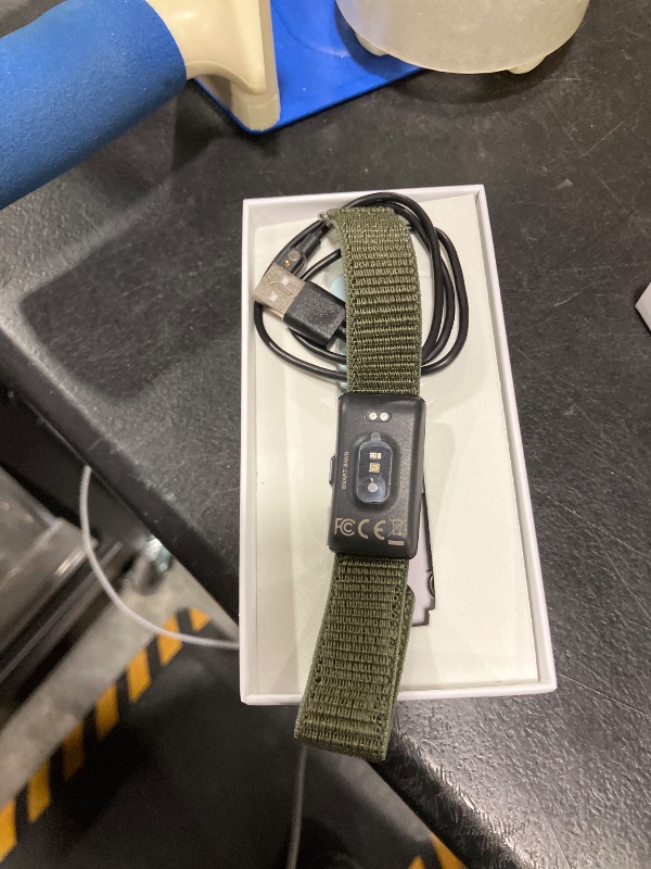 View 3 of qiunhang Smart Bracelet Fitness Tracker