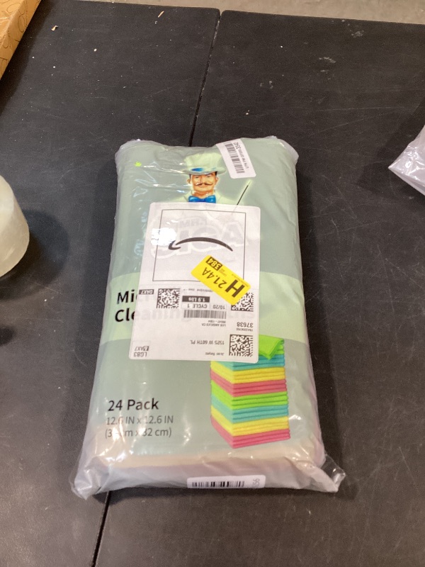 View 2 of MR.SIGA Microfiber Cleaning Cloths 24-Pack
