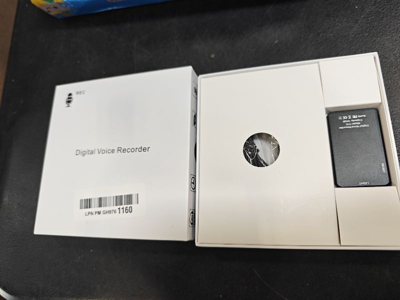 View 2 of Vandlion V15 Mini Metal Voice Recorder 32GB