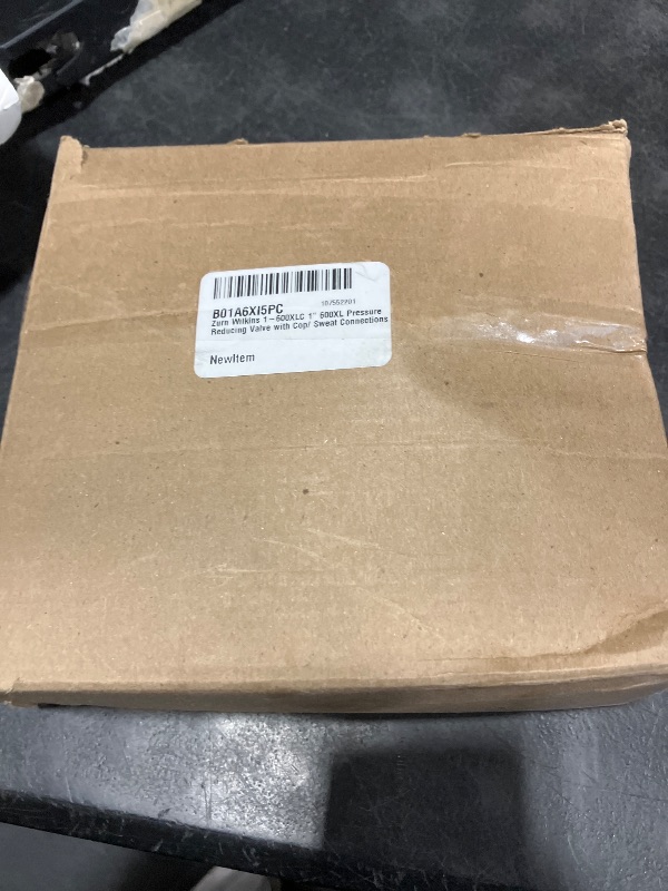 View 2 of Zurn Wilkins 1" 600XL Pressure Reducing Valve