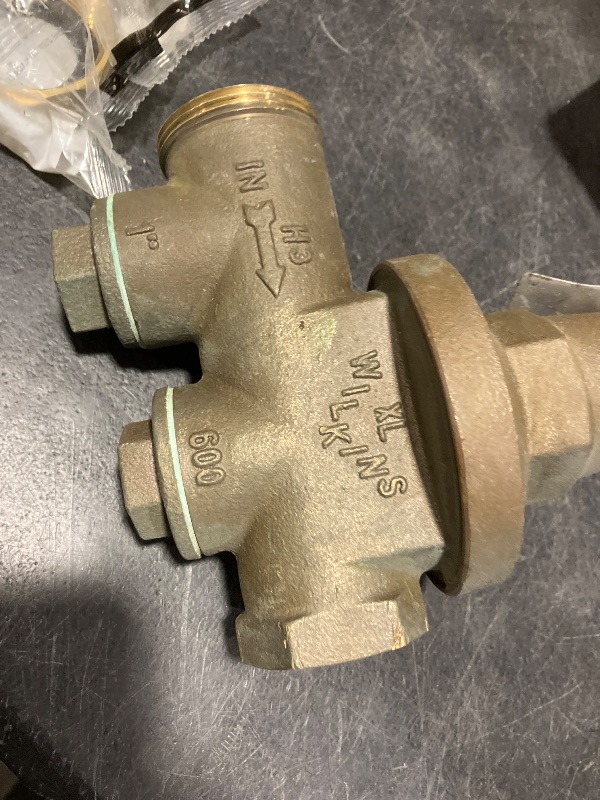 View 4 of Zurn Wilkins 1" 600XL Pressure Reducing Valve