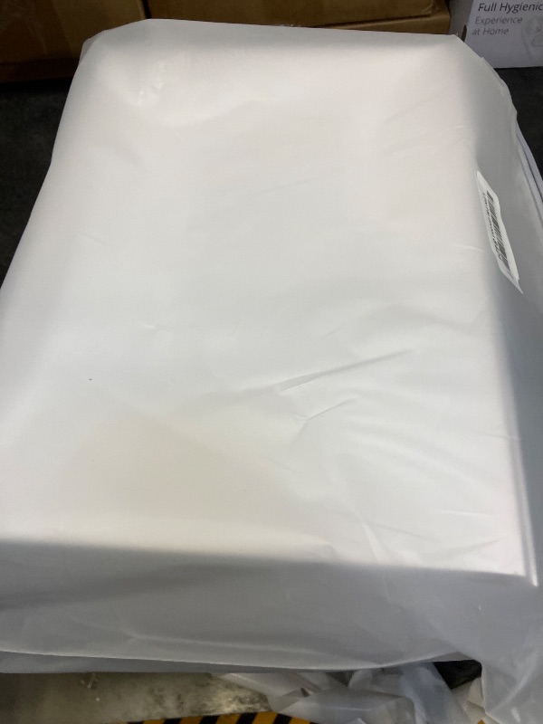 View 2 of *** 4 MISSING PCS ***
ROSTELACK White Gift Boxes (5 Set)