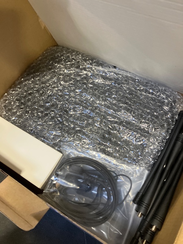 View 4 of SAMCOM FPCN30A Commercial Walkie Talkies 6 Pack