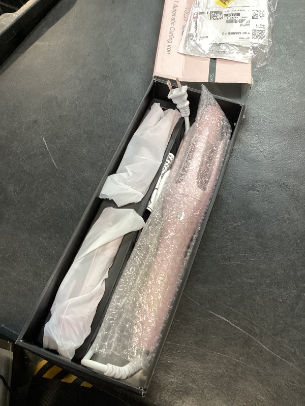 View 3 of TSUYAGLA 3-in-1 Automatic Curling Iron Set