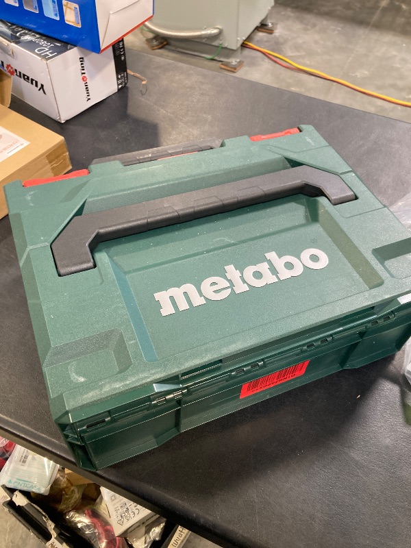 View 2 of Metabo Corded Paint Remover Tool, Die Cast Aluminium Gear Housing, Made in Germany, LF 850 S, 601049620