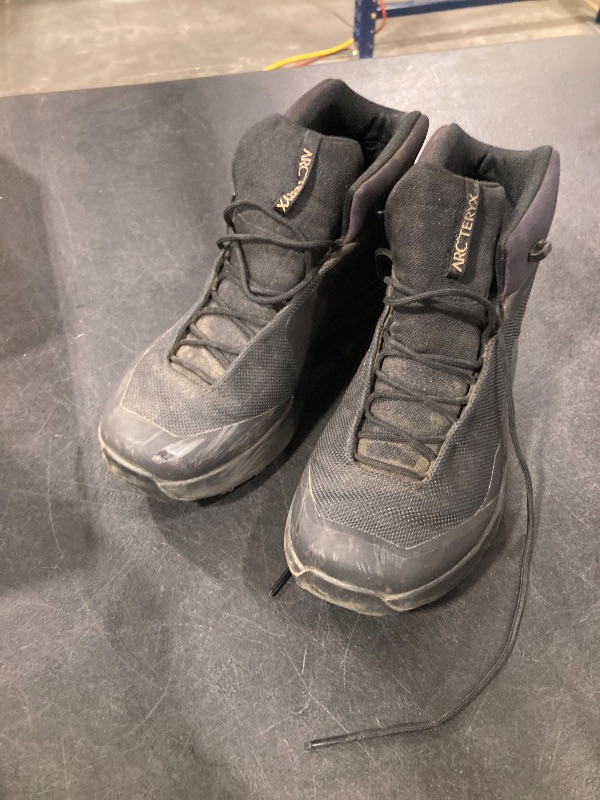 View 2 of SIZE 8.5 Arc'teryx Kopec Mid GTX Men's Hiking Boot