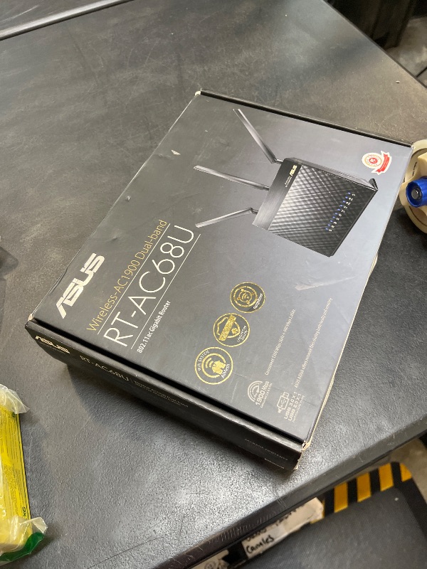 Photo 1 of ASUS DSL-AC68U