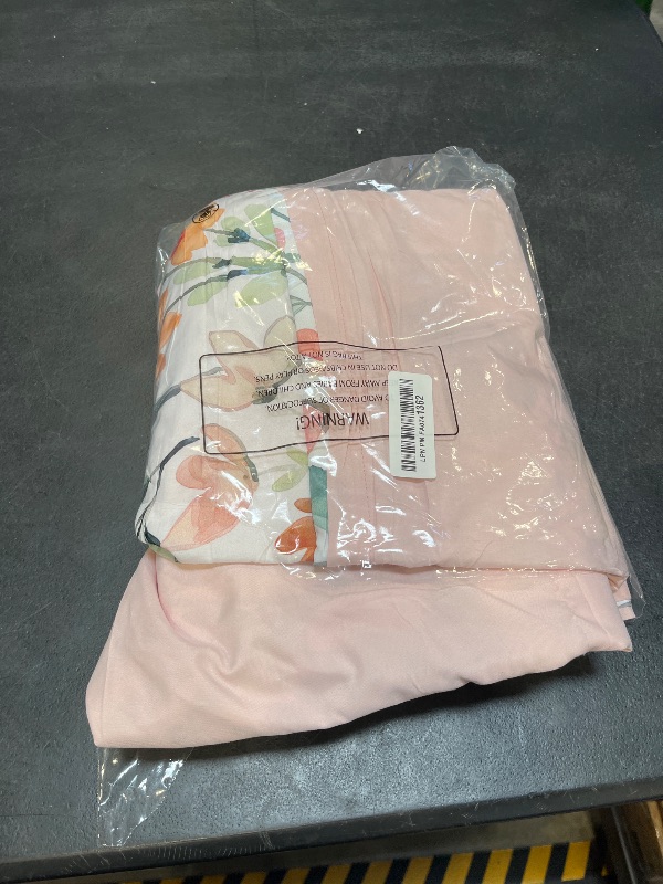 View 2 of JOLLYVOGUE Queen Duvet Cover Set - Reversible Floral, 3-Piece