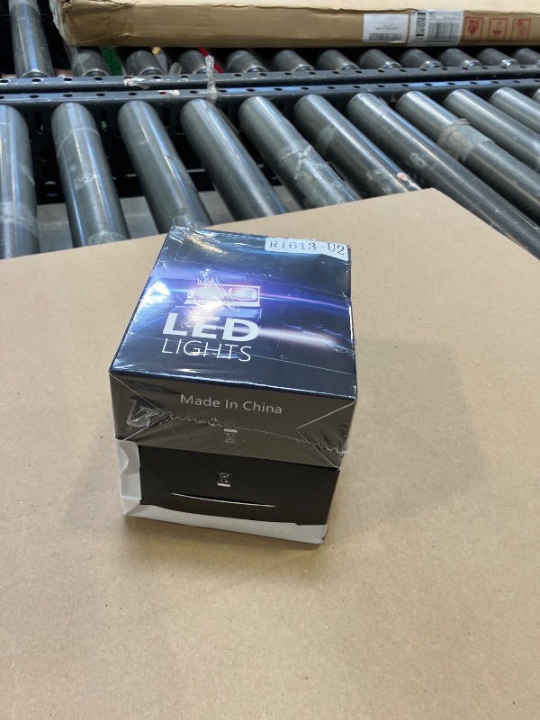 Photo 1 of AUIMSOCO LED Fog Light Bulbs for Mercedes-Benz Sprinter 1500/3500 (2019-2023)