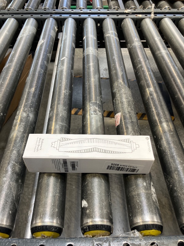 Photo 1 of Roborock Anti-Tangle Rubber Main Brush