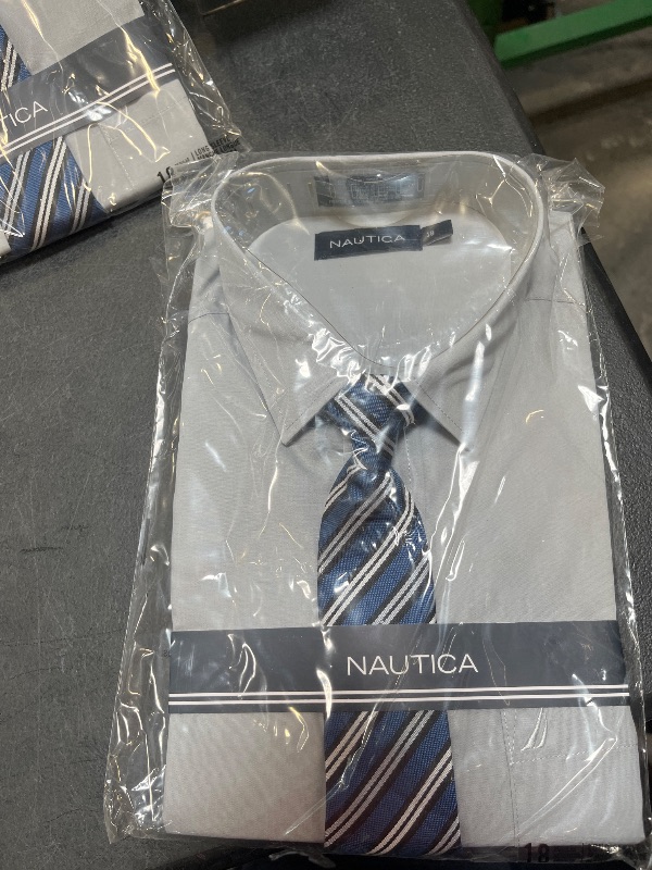 Photo 1 of Nautica Boys' Basic Broadcloth Shirt Tie Set Silver 18