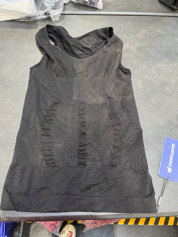 Photo 1 of LGMTR Men's Compression Shirt Compression Tank Top Men Athletic Base Layer 2XL