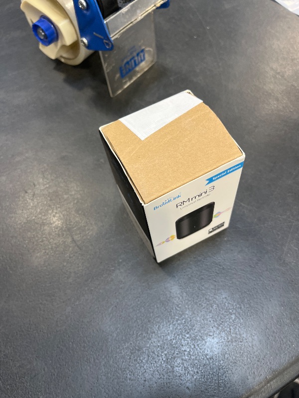 Photo 1 of Broadlink RM Mini 3 Smart Hub Learning IR Remote for TV
