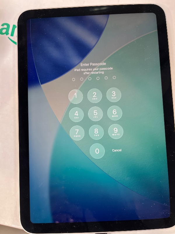 Photo 1 of Apple iPad Mini (8.3-inch, Wi-Fi, 128GB) - Starlight