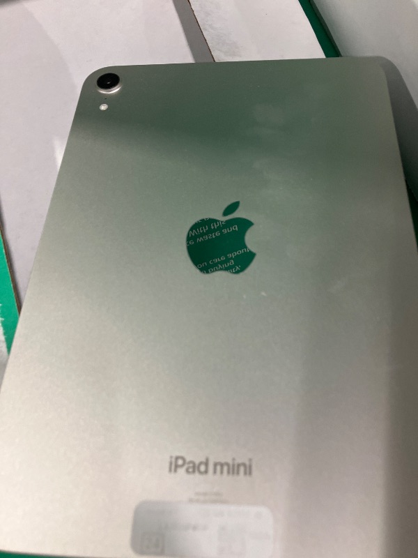 Photo 1 of Apple iPad Mini (8.3-inch, Wi-Fi, 128GB) - Starlight