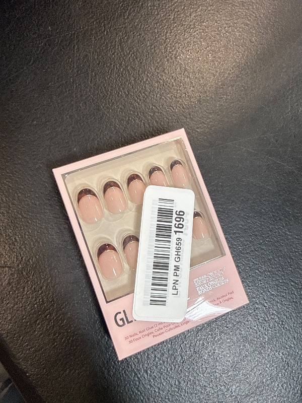 Photo 1 of Glamnetic Press On Nails - Short Round Tortoiseshell French Tip