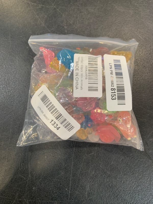 Photo 1 of DIYDEC 60PCS Luminous Mini Resin Animals