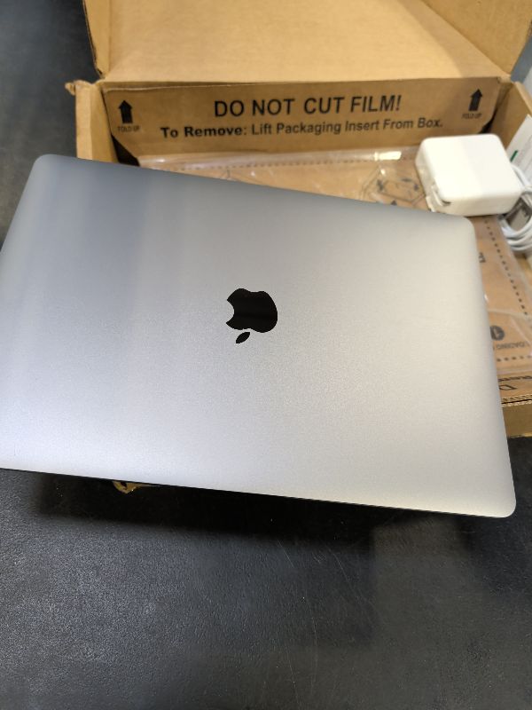 Photo 1 of Apple MacBook Air 13-inch Laptop