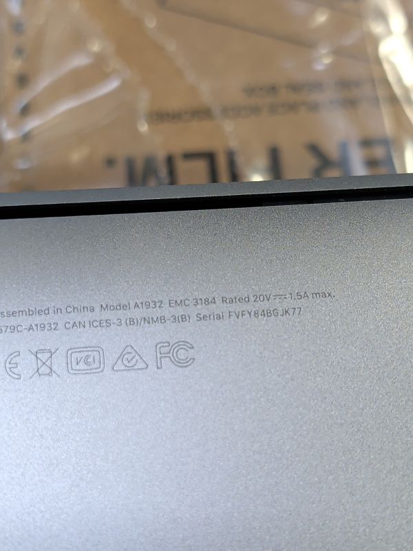 Photo 1 of Apple MacBook Air 13-inch Laptop
