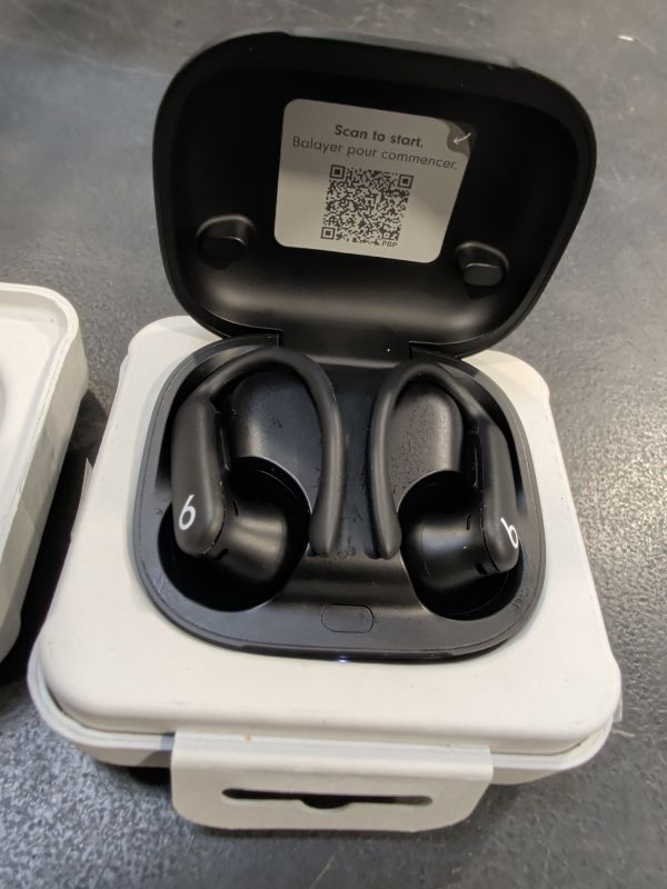 Photo 1 of Beats Powerbeats Pro 2 Wireless Earbuds
