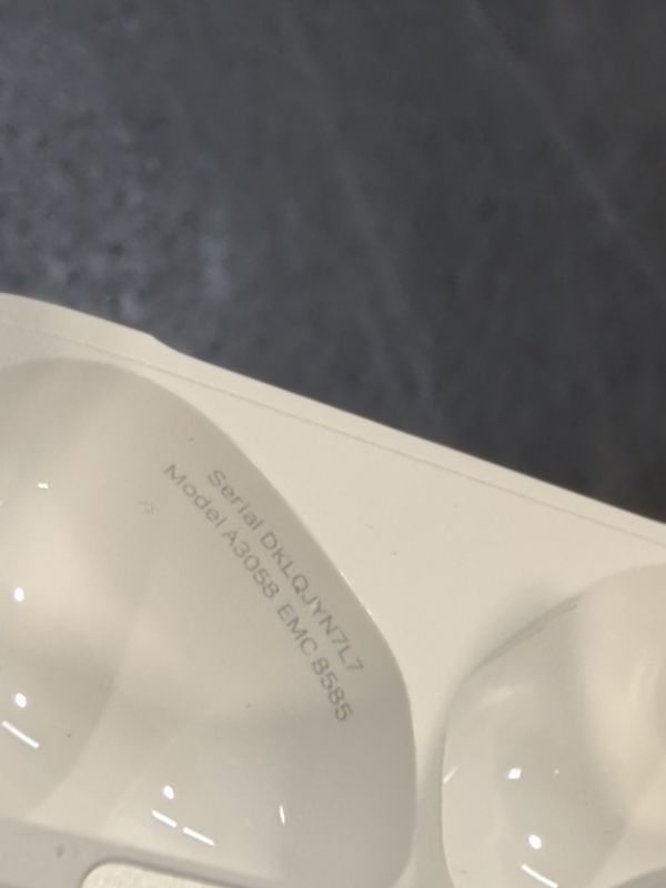 Photo 1 of Apple AirPods 4 Wireless Earbuds