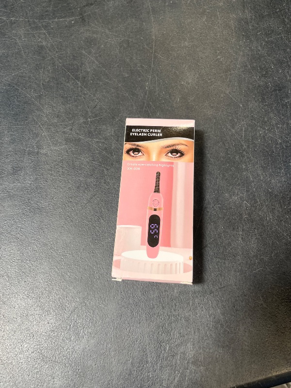 Photo 1 of Acavado Heated Eyelash Curler - White