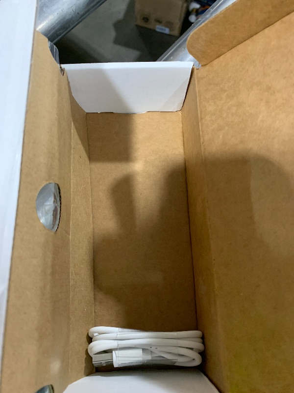 View 6 of Apple iPhone 14 128GB Midnight Unlocked