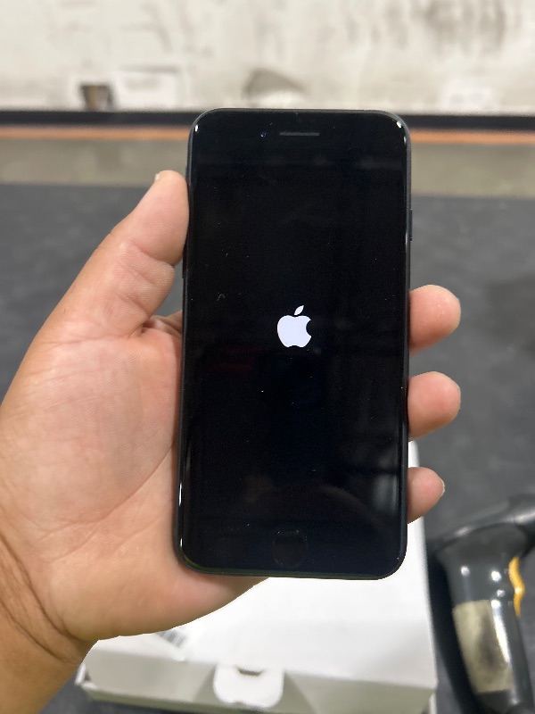View 2 of Apple iPhone SE 3rd Gen, 64GB, Midnight - Unlocked (Renewed Premium)