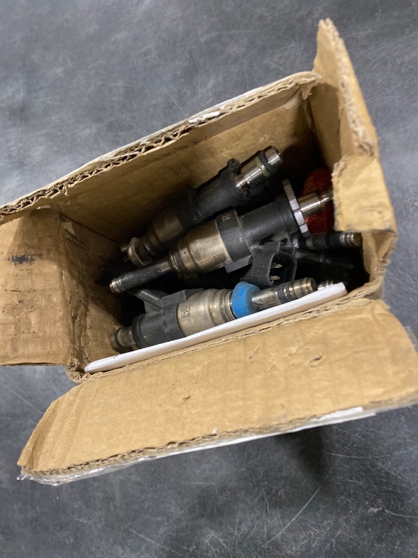 View 2 of XLNTAPS Set of 8 Fuel Injectors for Chevy/GMC 4.3L/5.3L 2014-2018