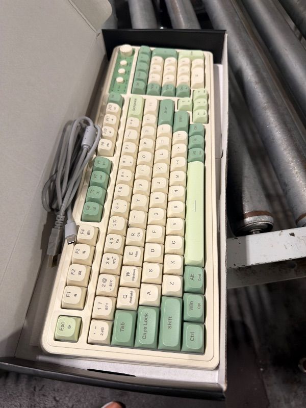 View 3 of [DAMAGED] AULA S99 Gaming Keyboard, Wireless Green Creamy Computer Keyboards
**USED**