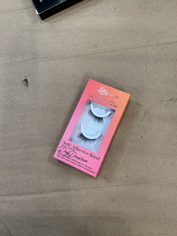 Photo 1 of Lilly Lashes Self Adhesive Half Lashes