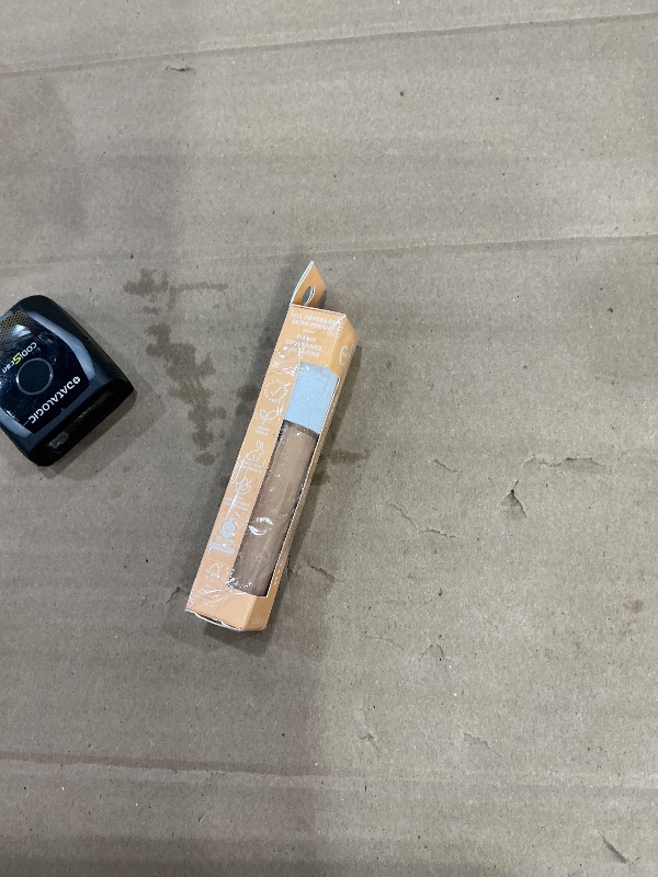 Photo 1 of e.l.f. Hydrating Camo Concealer, Full Coverage, Light Sand