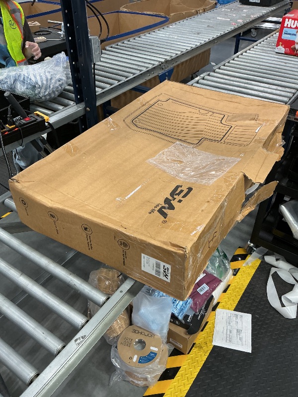 Photo 1 of 3W Tesla Model Y Juniper Floor Mats - Premium/Performance 2025-2026
