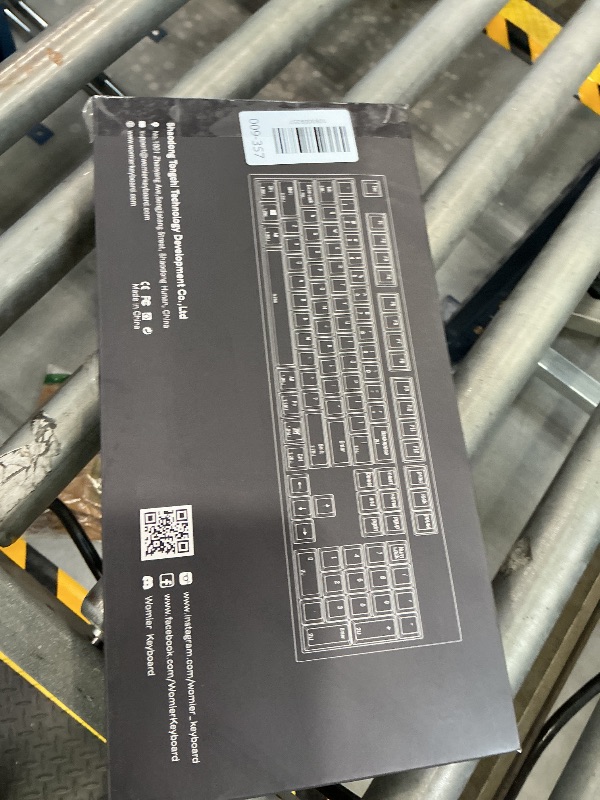 Photo 1 of Womier PBT Keycaps 130-Key Cherry Profile
