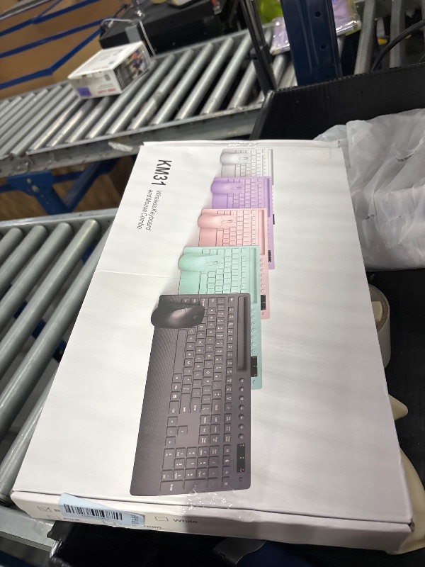Photo 1 of Trueque Wireless Keyboard and Mouse Combo, Full Size, Black