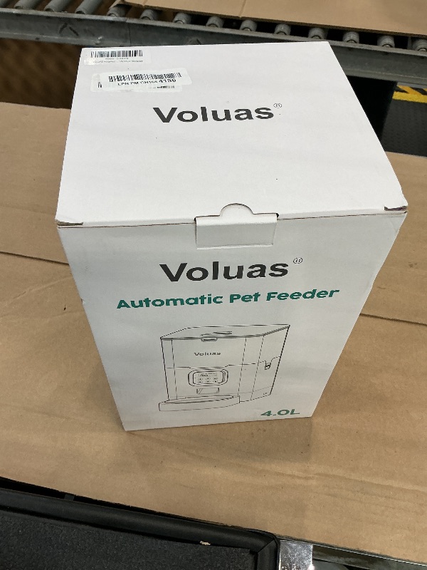 Photo 1 of Voluas Automatic Cat Feeder, 4L Timed Dry Food Dispenser