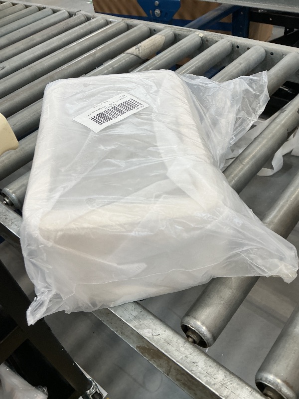 Photo 1 of Camdeez Rownyeon Clear Makeup Case - White