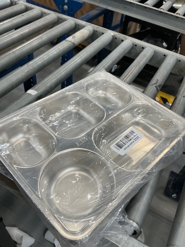 Photo 1 of Medanera 6-Pack Stainless Steel Divided Plates