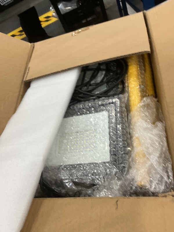 Photo 1 of Jefedana 210W LED Work Light with Stand