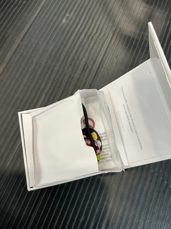 Photo 1 of Looki L1 AI Wearable Lifelogging Device (Black)